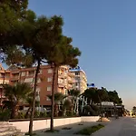 Adriatic Treasure Apt, Luxury & Beachfront - By Beta Premium