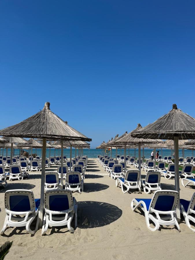Adriatic Treasure Apt, Luxury & Beachfront - By Beta Premium Apartament Golem (Tirana)